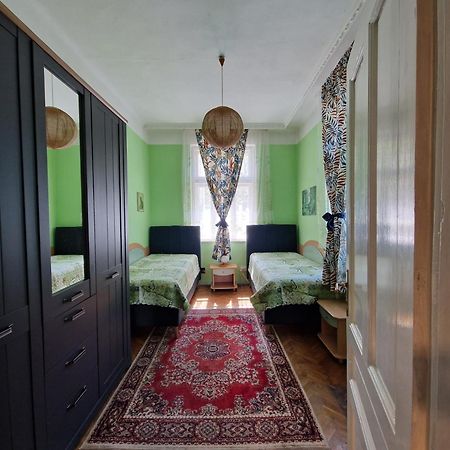 Етаж От Къща С Двор Lägenhet Burgas Exteriör bild