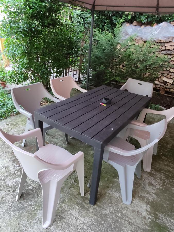 Етаж От Къща С Двор Lägenhet Burgas Exteriör bild